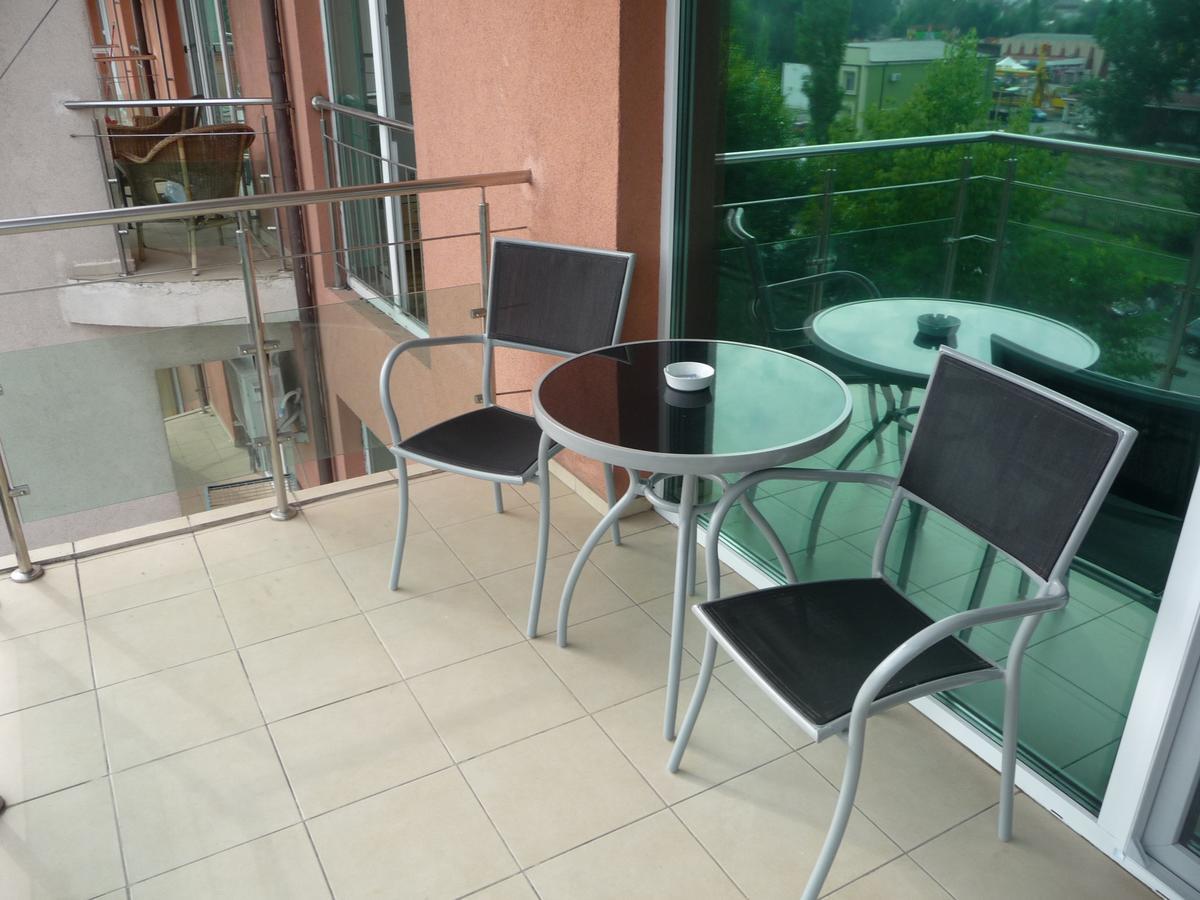 St.Vlas Apartments Mamaia Exterior photo