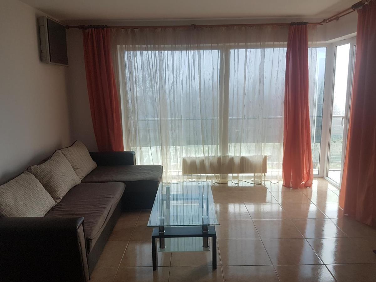 St.Vlas Apartments Mamaia Exterior photo